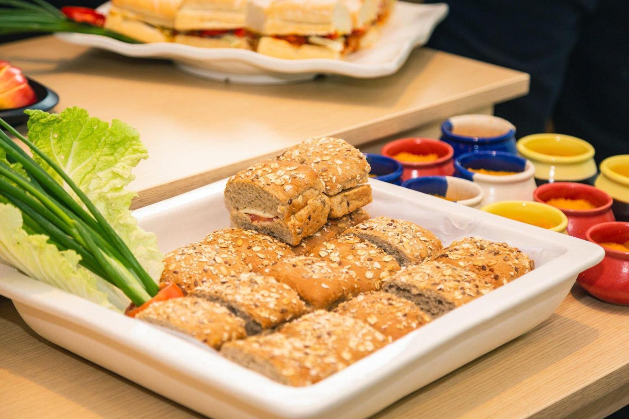 Holiday Inn Express Greater Noida Knowledge Park By Ihg ภายนอก รูปภาพ